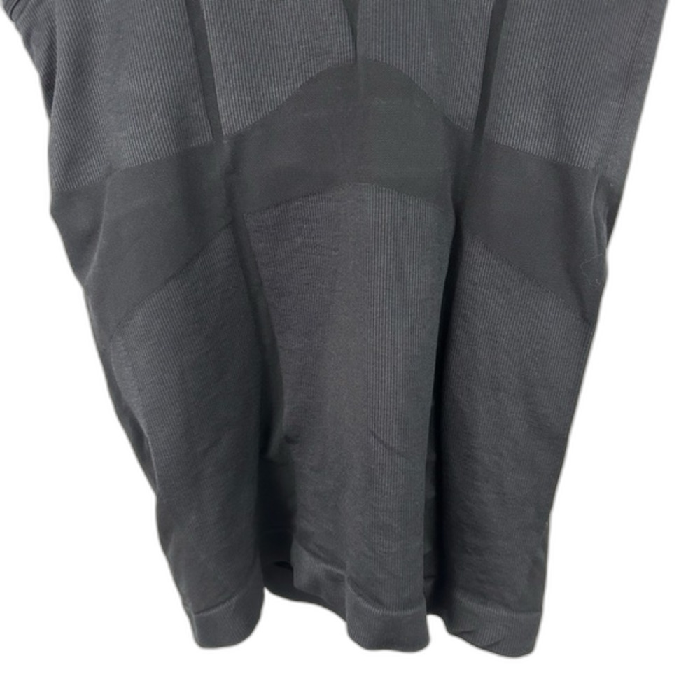Lululemon Black V-Neck Racerback Tank Workout Gym Activewear Training - Picture 7 of 13